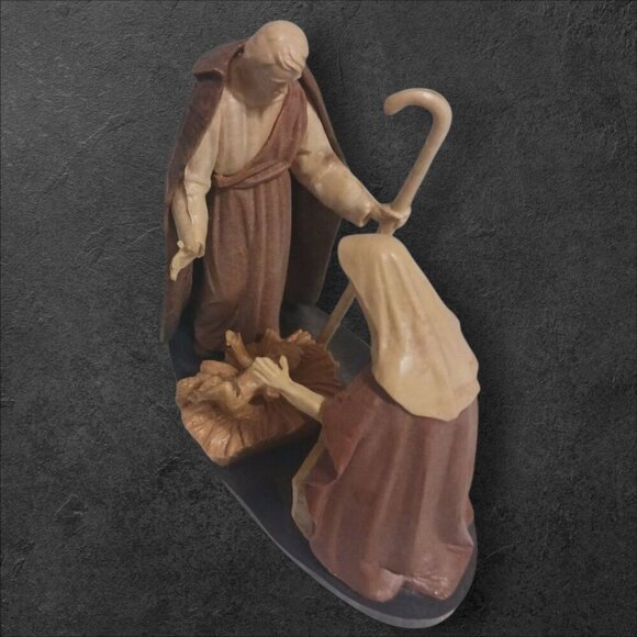 Christmas Nativity Scene Figurine Holy Family - Picture 7 of 10